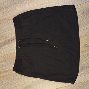 Point Zero black elasticized waistband drawstring skort, size medium